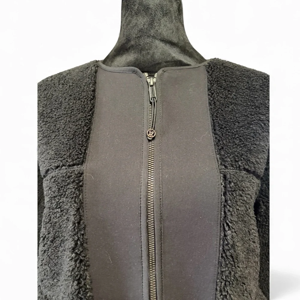 Lululemon Collarless Textured Fleece Full Zipjacket in black,Size 4 - Picture 8 of 11